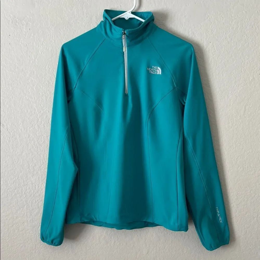 Like New! The North Face Women's 1/4-Zip Pull Over Jacket Blue in Size M